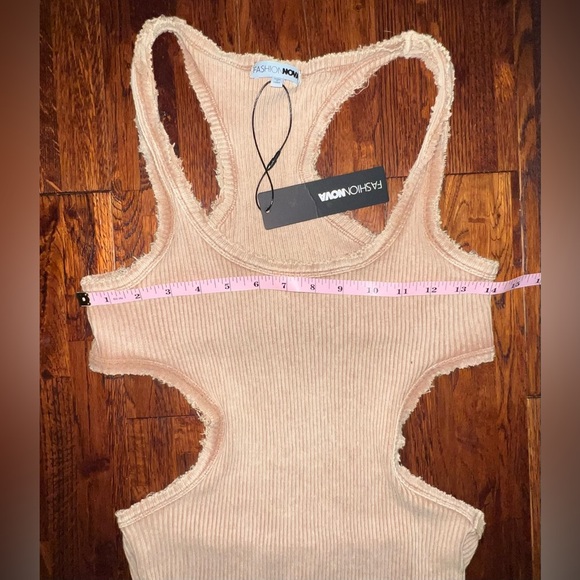 FASHION NOVA Ribbed Cutout Distressed High Neck Jumpsuit in Nude Size Medium - Picture 5 of 7